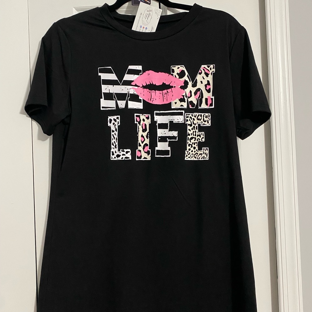 Black short sleeve